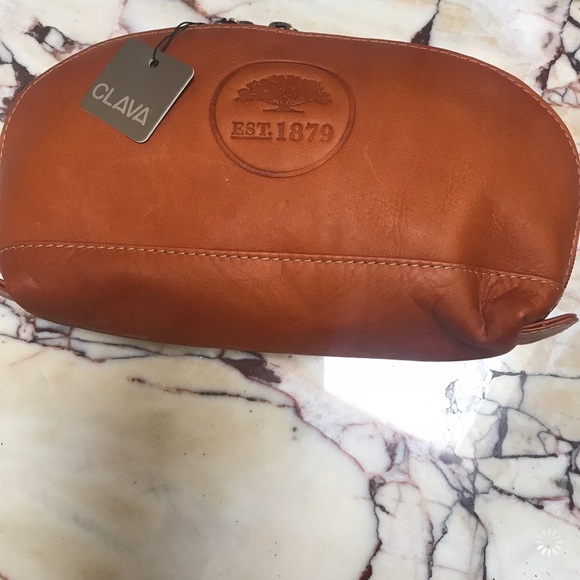 NWT CLAVA LEATHER ZIPPER POUCH W/ DRAWSTRING BAG🎁